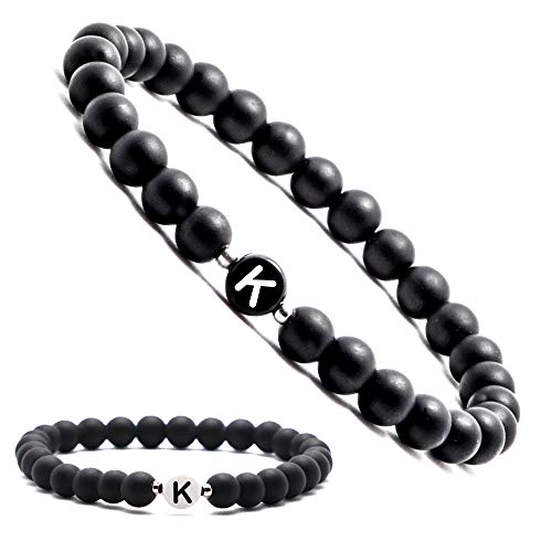 Personalisierte Namensarmbänder | Partnerarmbänder mit Onyx Perlen | Perlenarmband | Individueller Schmuck für Männer und Frauen | Buchstabe K